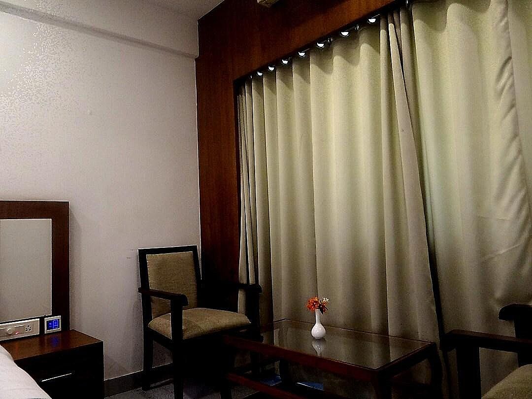 Gopika Regency Deluxe AC Room 8