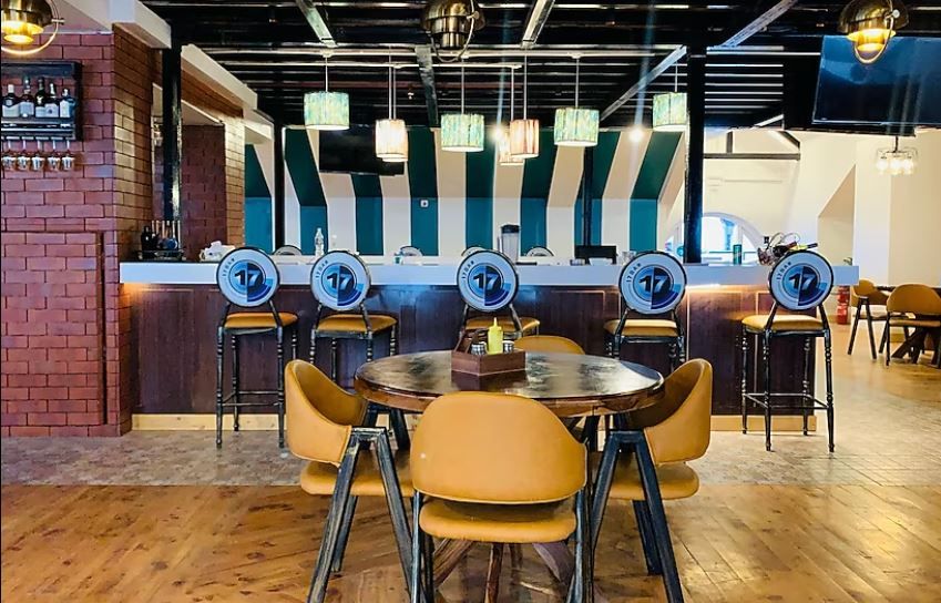 Food & Dining