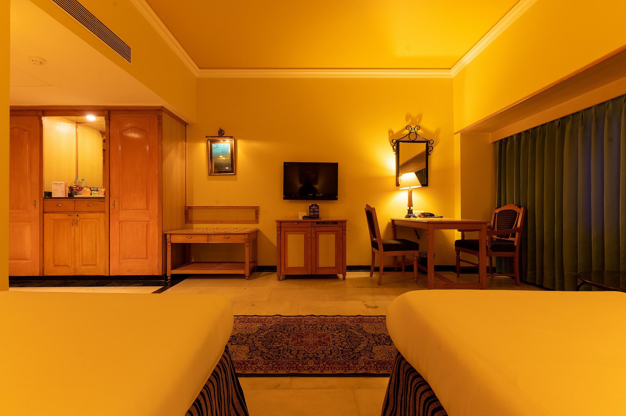 A Hotel by Grewalz Super Deluxe with Bathtub 11