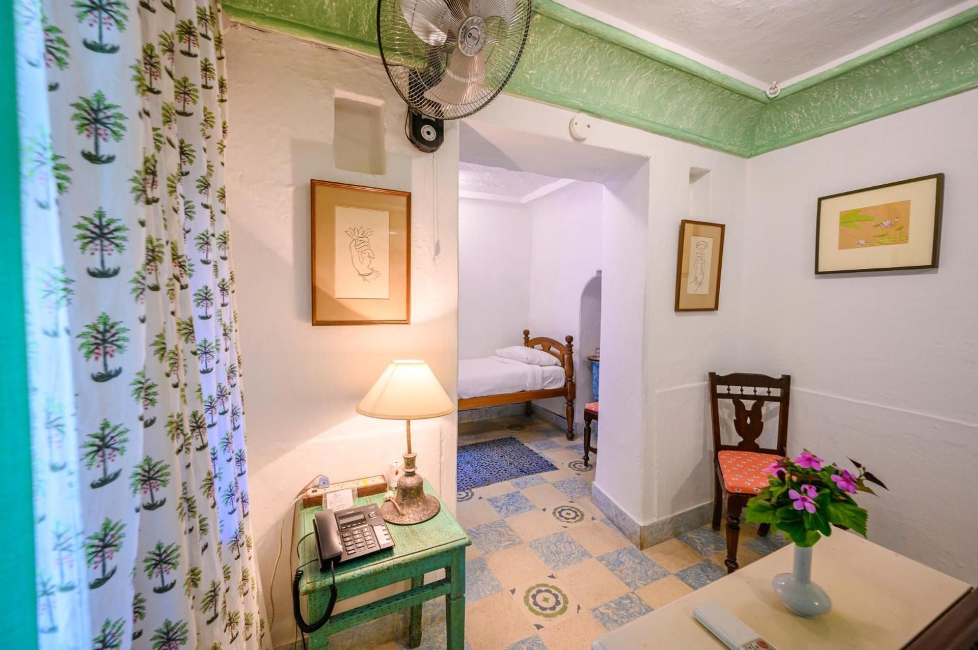 Heritage Comfort Room