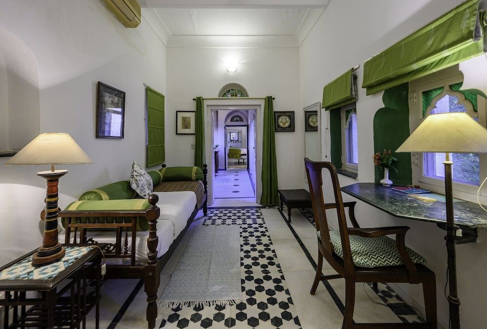 Neemrana Fort Palace Heritage Smart Room 9