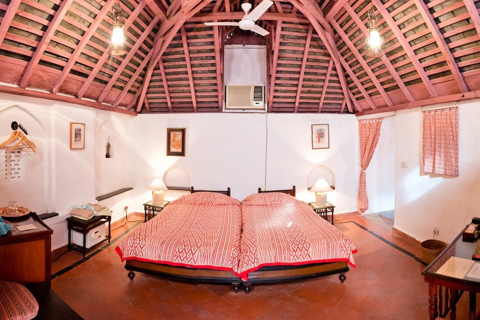 Heritage Comfort Room