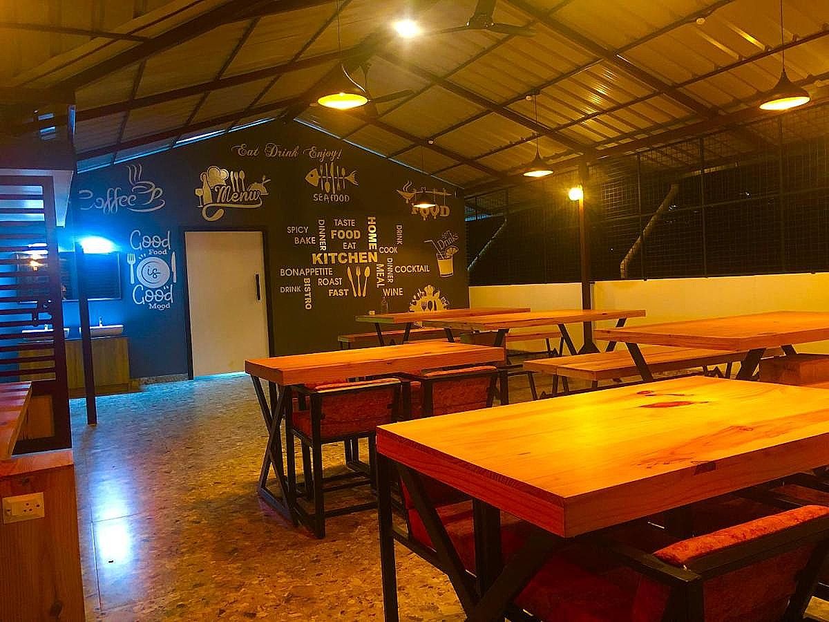 Food & Dining