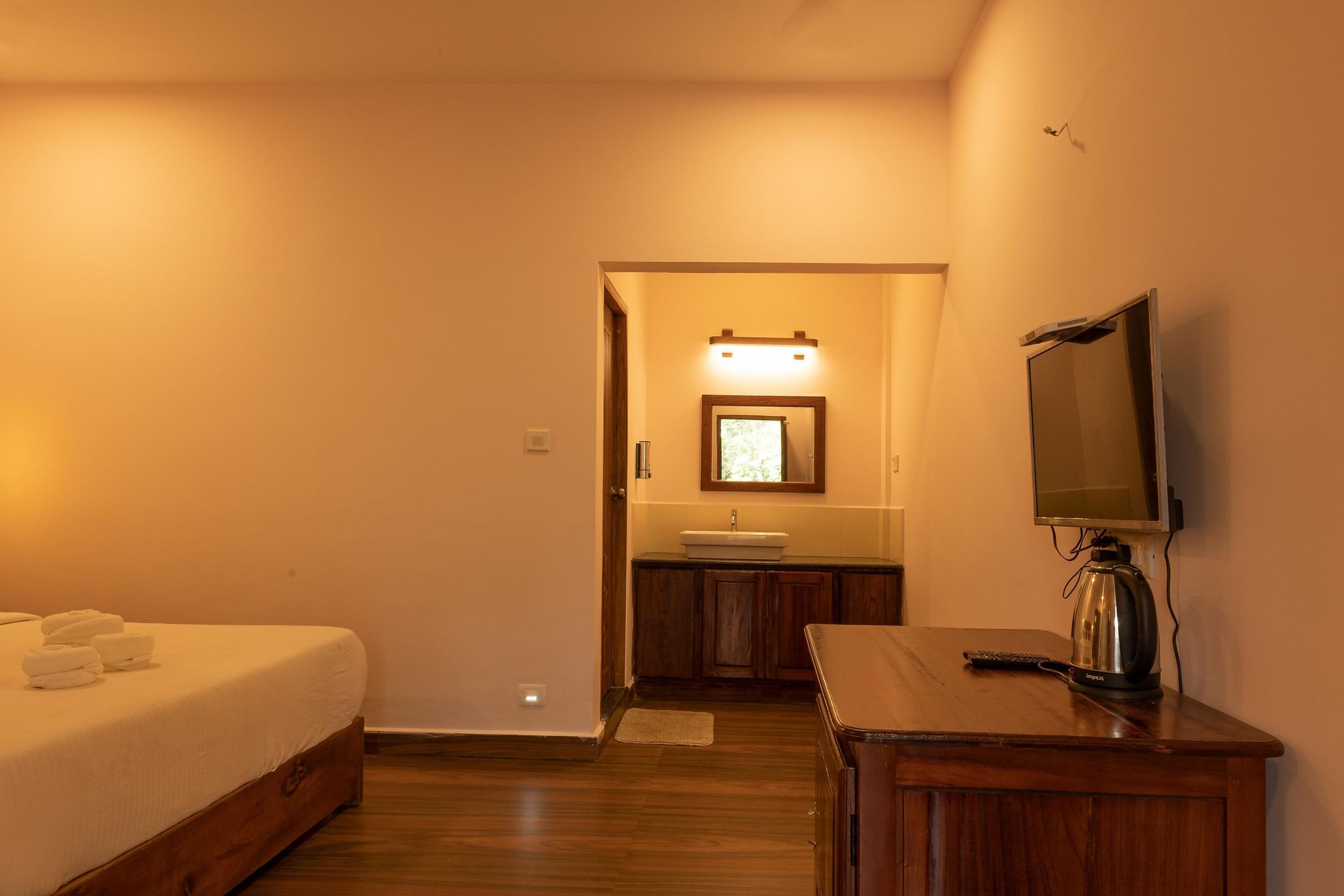Deluxe Room (AC)