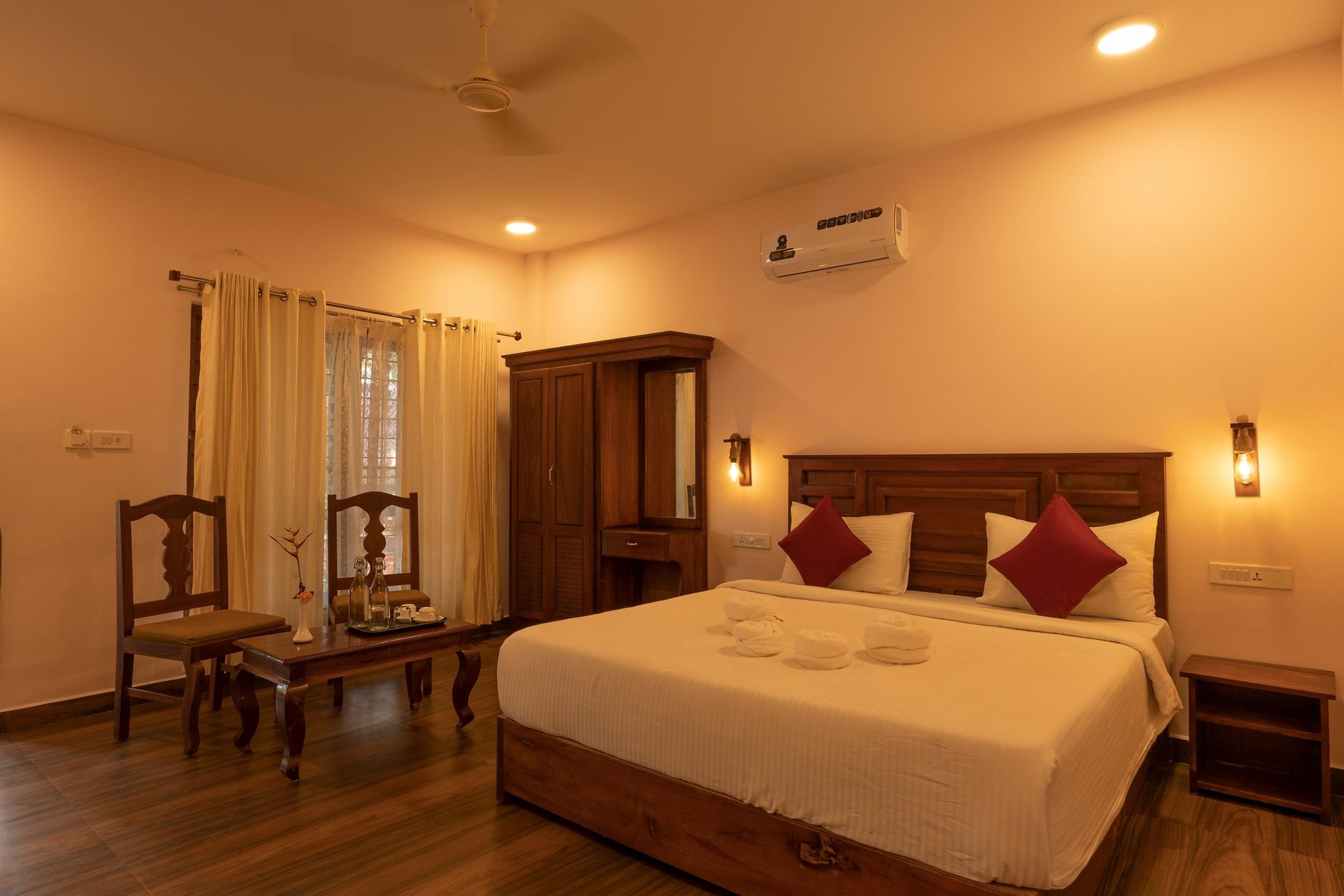 Deluxe Room (AC)