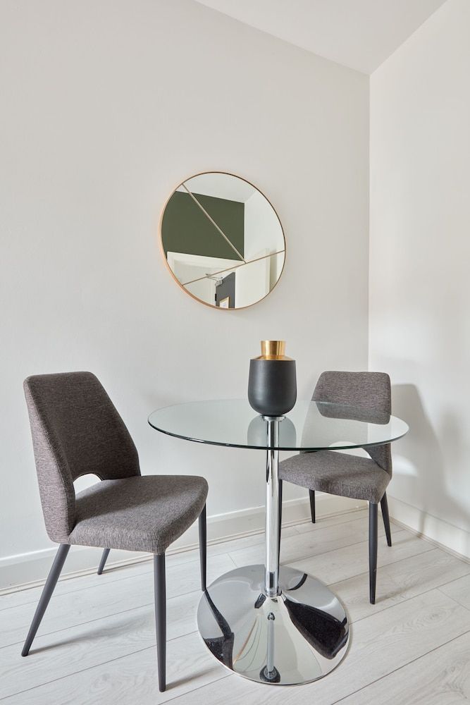 undefined Sonder Mountjoy Square 5