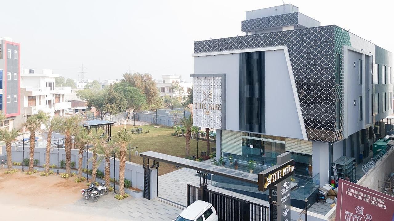 Elite Park inn