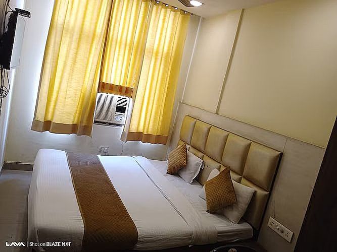 Day Use Room 7AM-12PM (Not Valid for Night Stay)