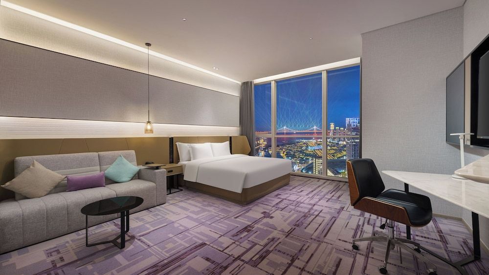 Standard Room, 1 King Bed