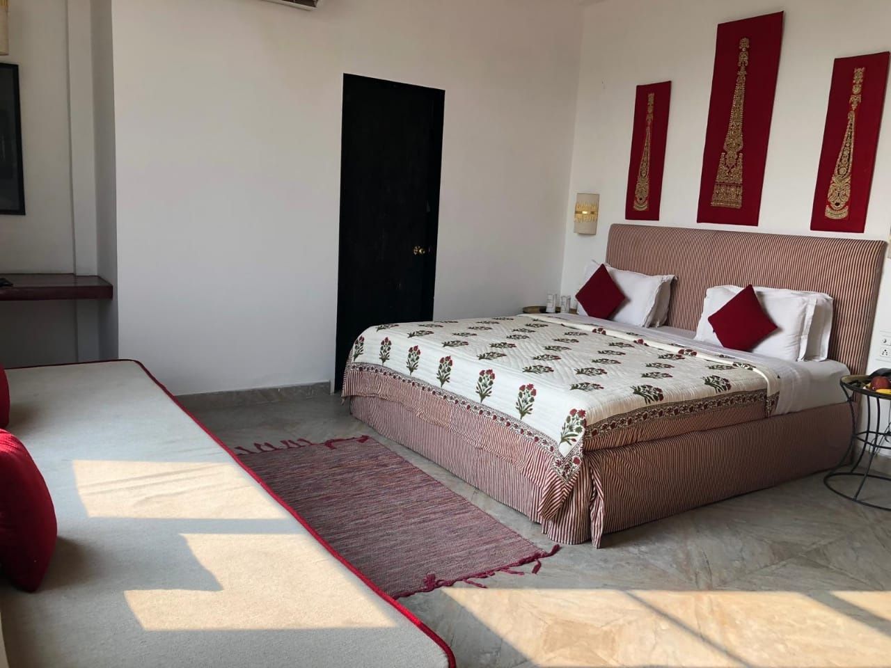 Royal CM - A Luxury Boutique Hotel