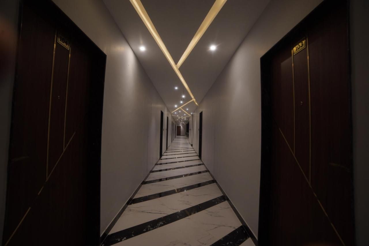 undefined Hotel 777 5