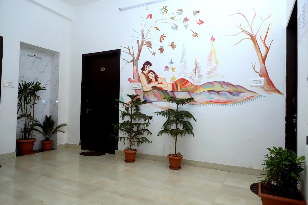 undefined One Light At Golden Bird 9