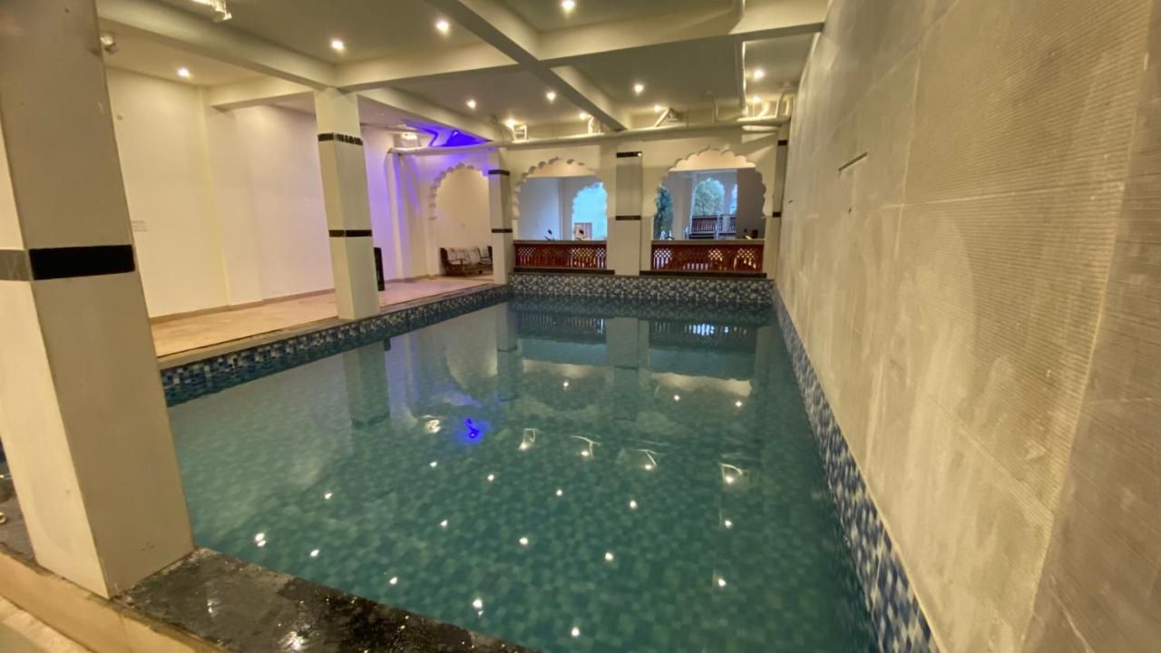 undefined One Light At Golden Bird 5