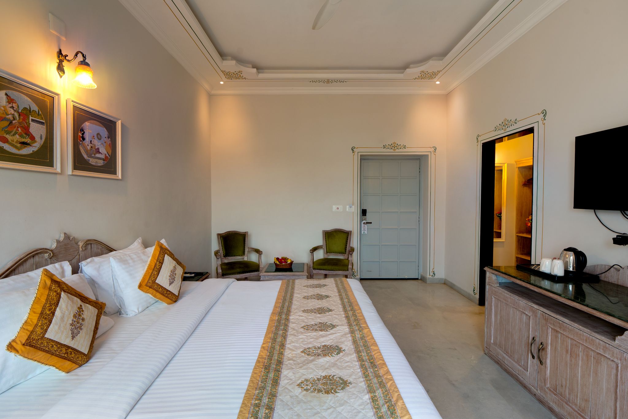 Maan Vilas – A Boutique Hotel Udaipur Deluxe Room 5