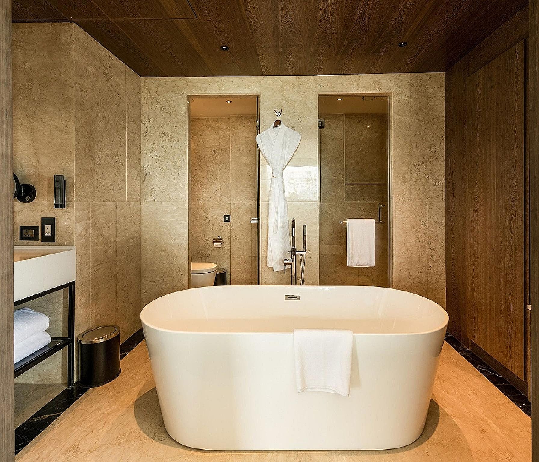 Hollywood Suite Room