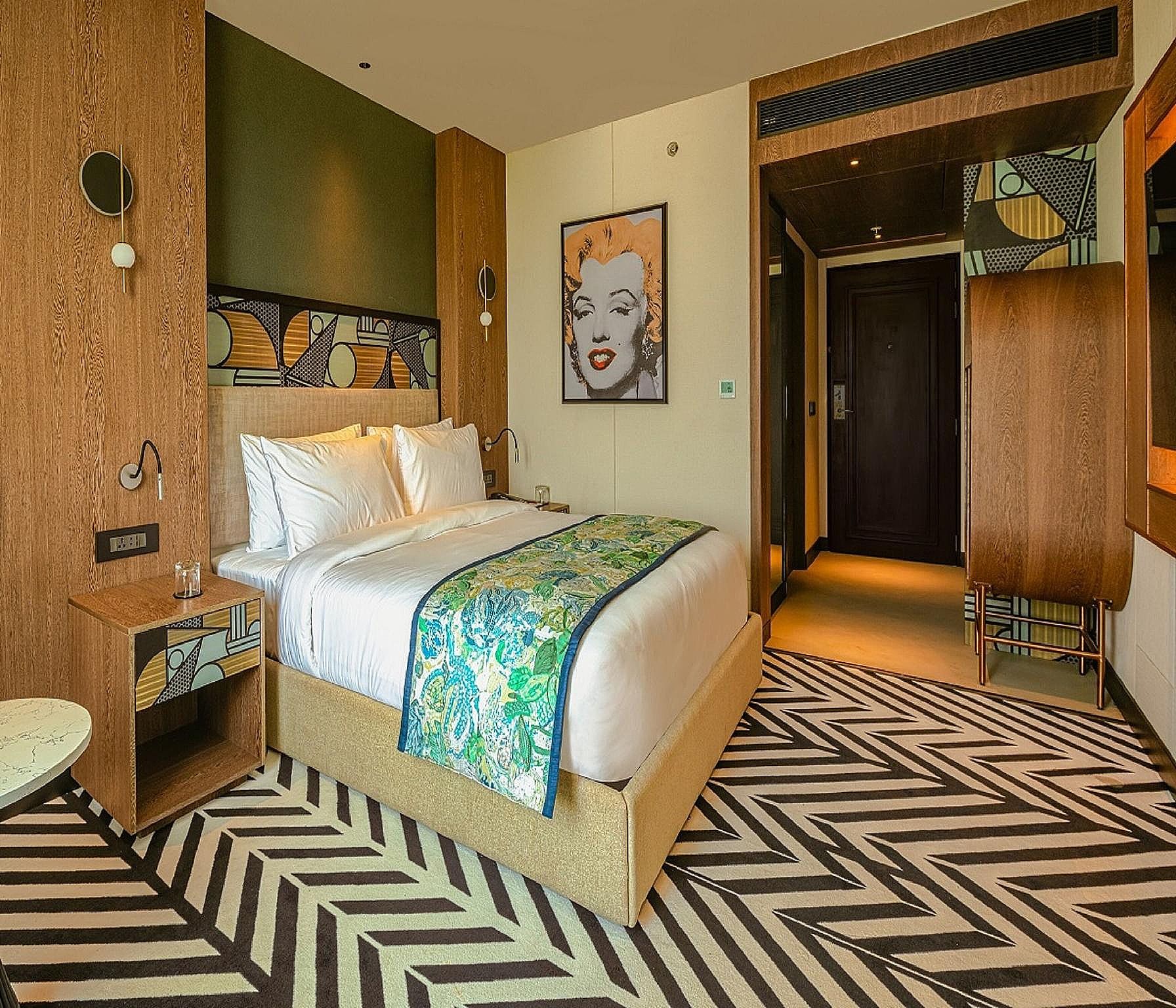 Hollywood Suite Room