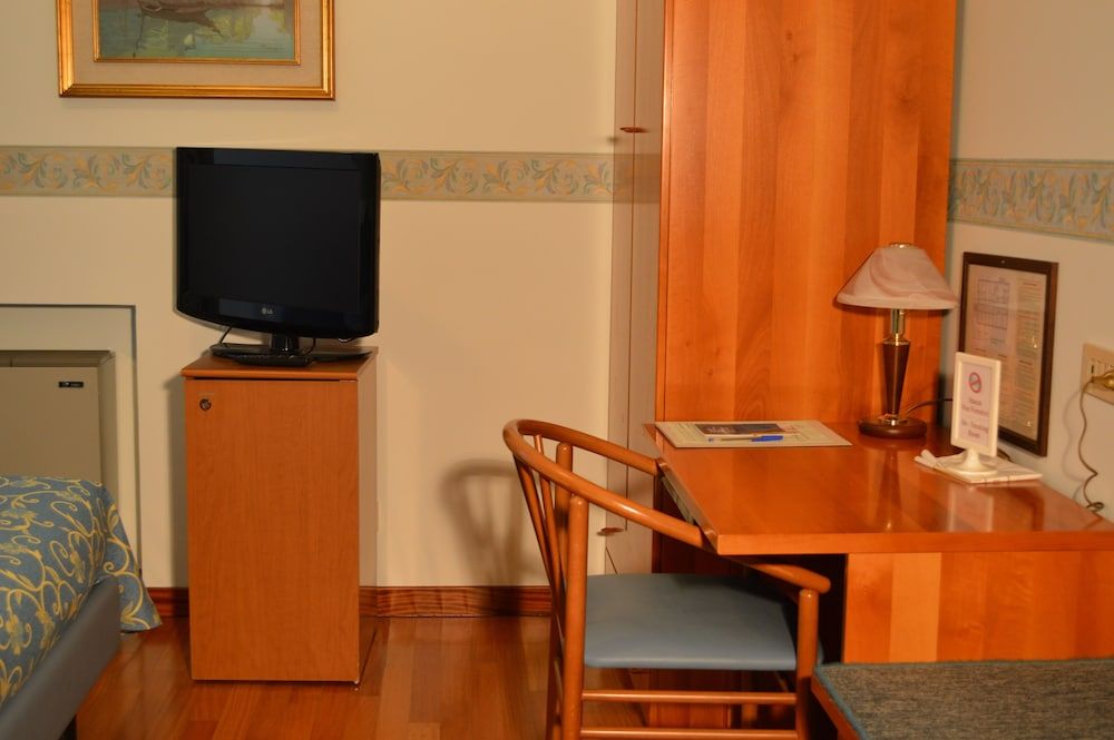 Hotel Sagittario Basic Double Room 5
