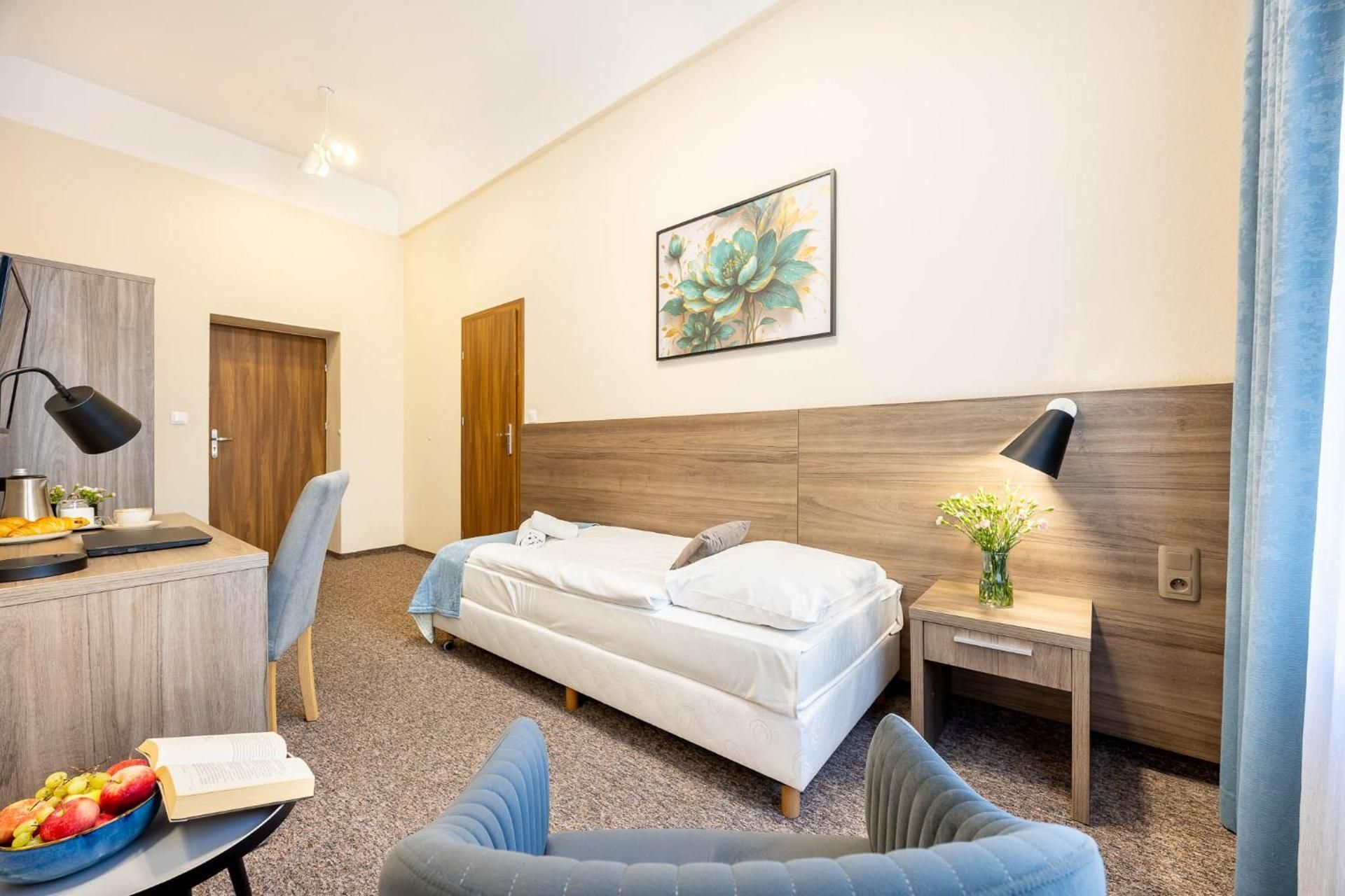 Hotel Polonia Superior Single Room 2