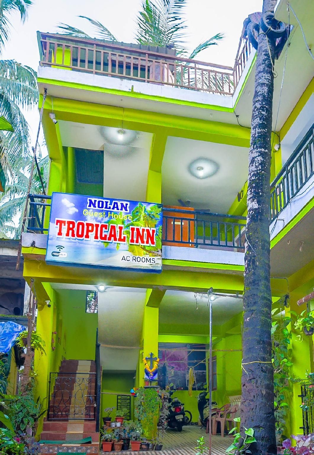 Tropical Inn