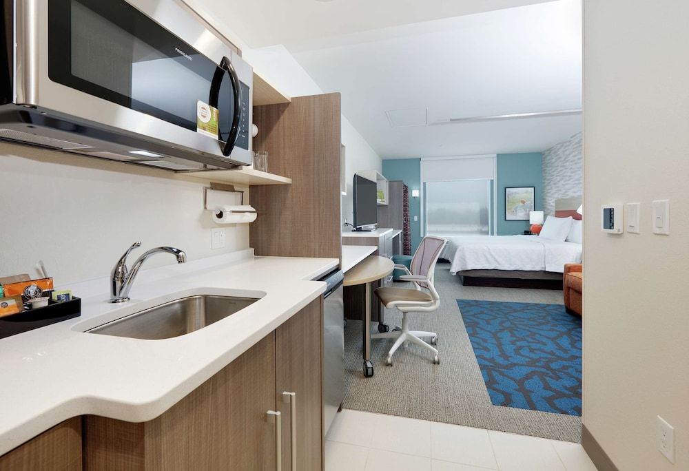 Premium Studio Suite, 1 King Bed, Non Smoking