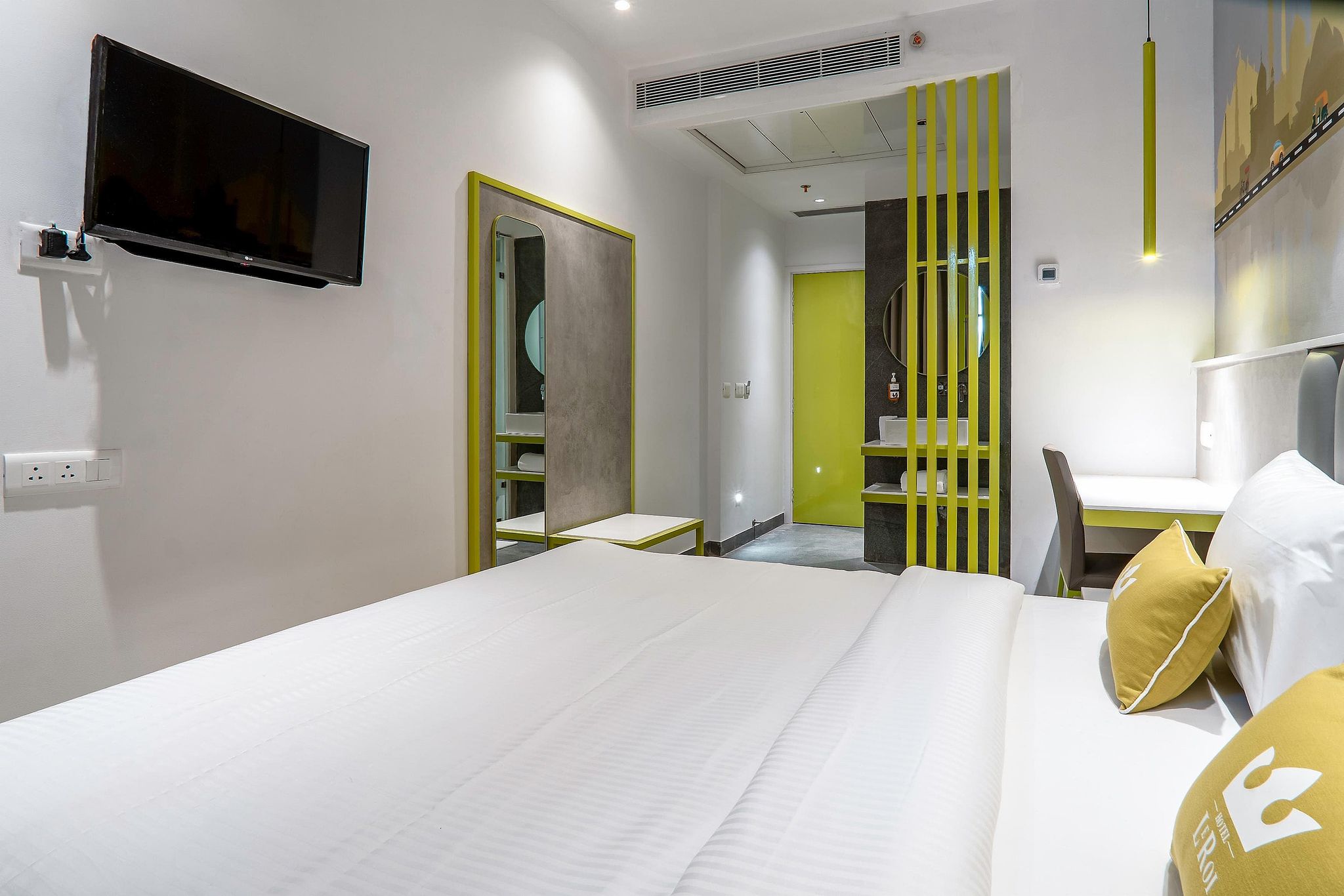 Le ROI Express, Paharganj Deluxe Room 8