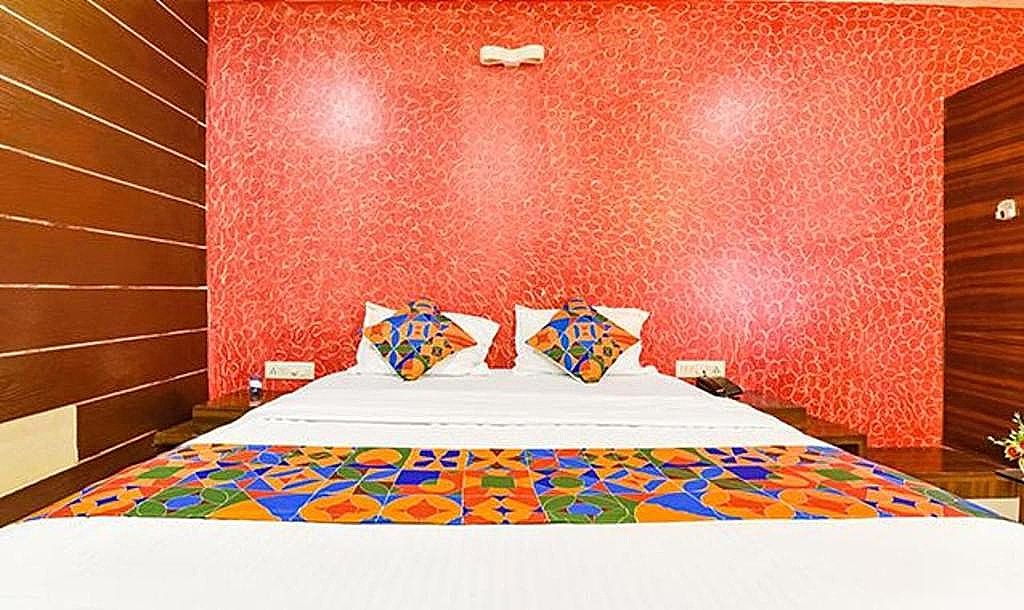 FabHotel Kalash Residency Deluxe Room 2