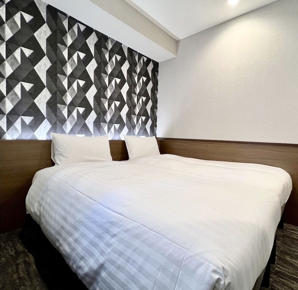 undefined Kin Hotel 4