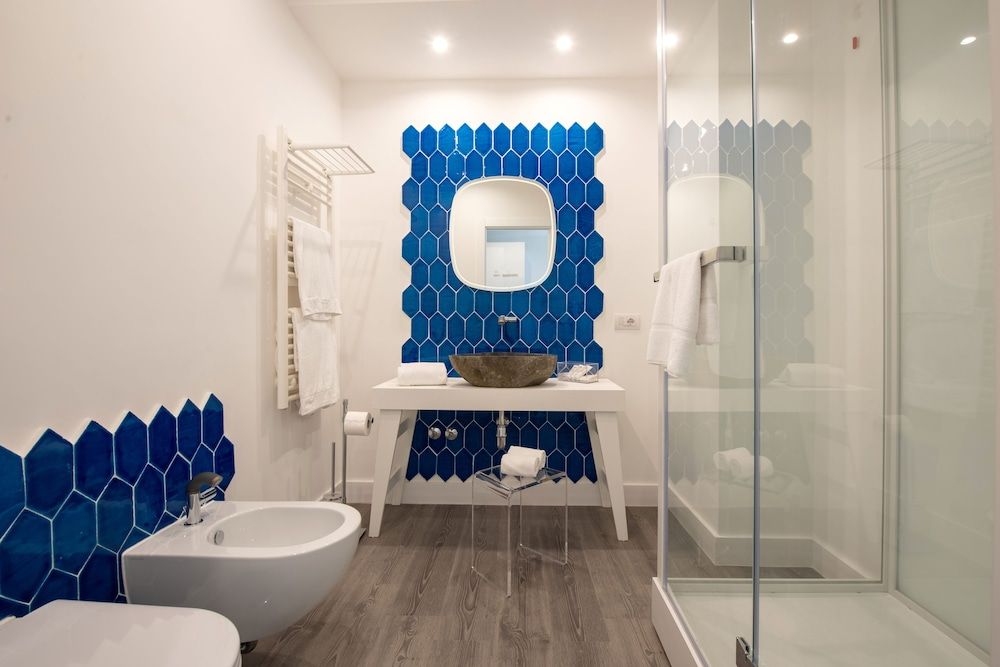 Diamond Suite Deluxe Double Room (King) 23