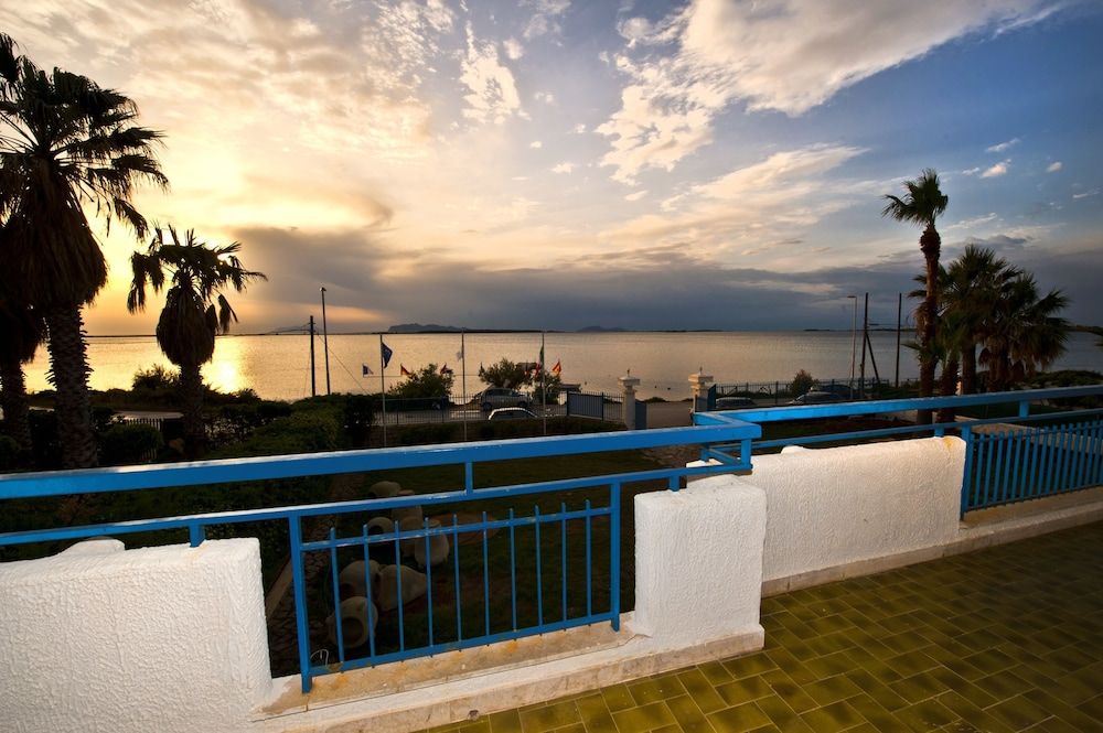 Relais Lo Stagnone Exclusive Room, Sea View 5