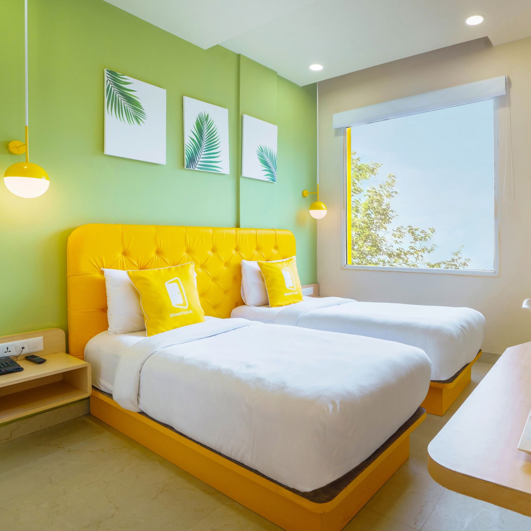 Bloom Hotel - Heritage Walk Standard King Room 5