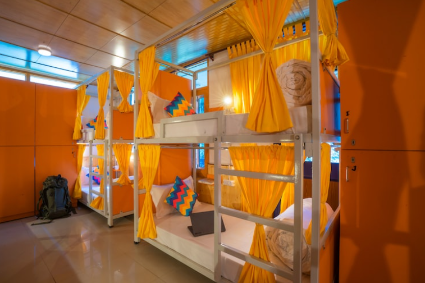 Bed in 4 Bed Mixed Dormitory Room with Ensuite Bathroom