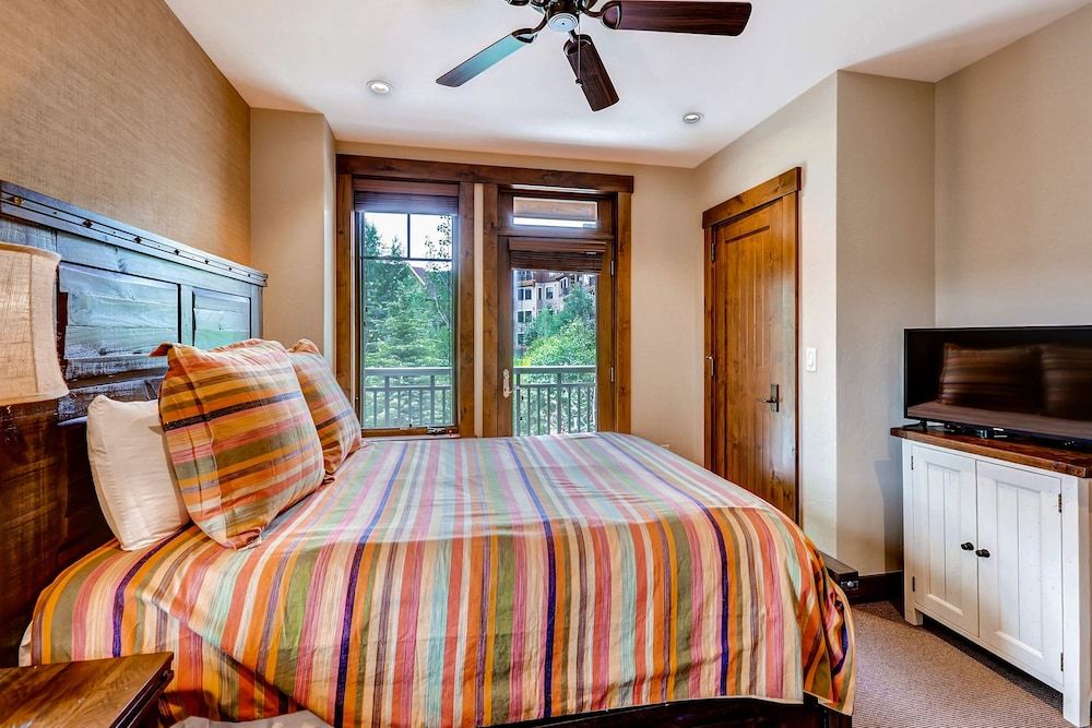 Condo, 4 Bedrooms