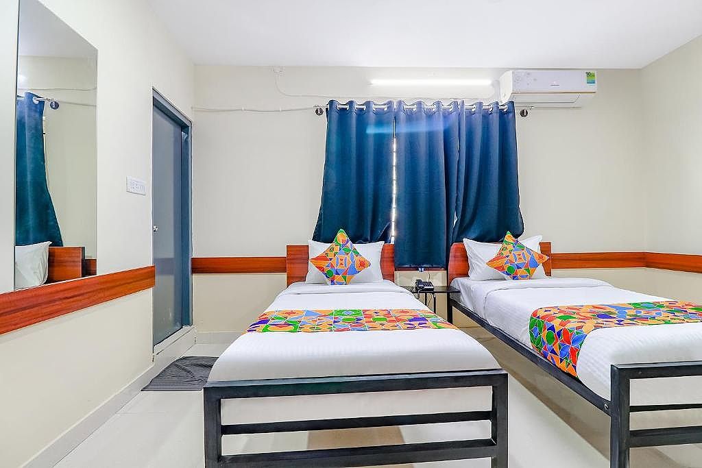 undefined FabHotel Banyan Tree 10