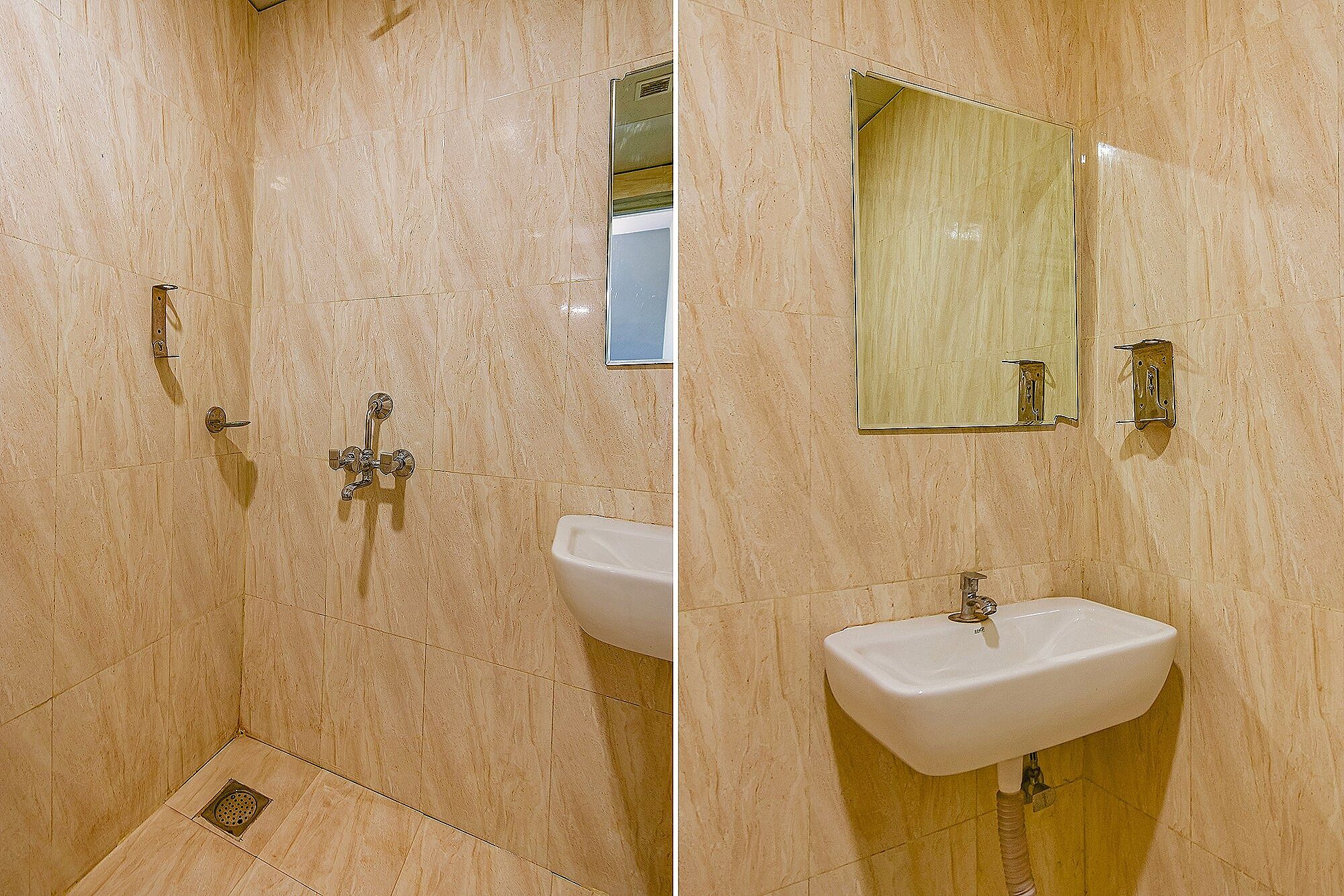 FabHotel Phoenix Brookfield Deluxe Room 11