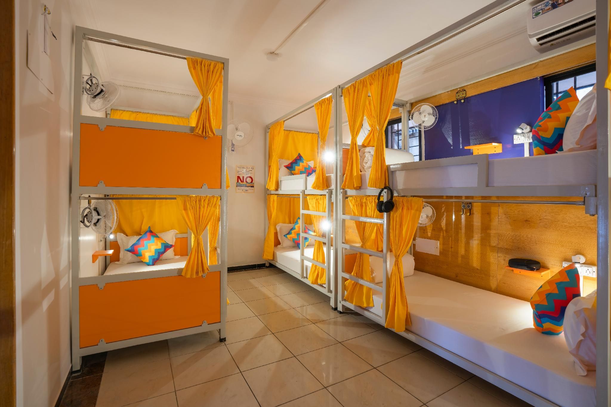 8 People in 8-Bed Dormitory - Male Only