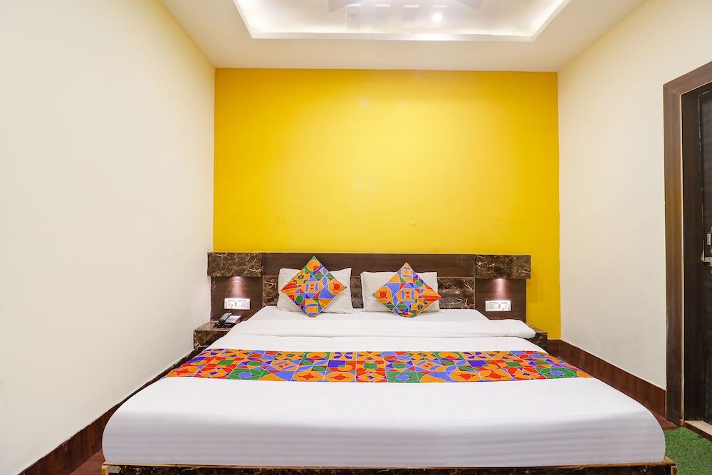 FabHotel Ambika Dx Deluxe Room 11