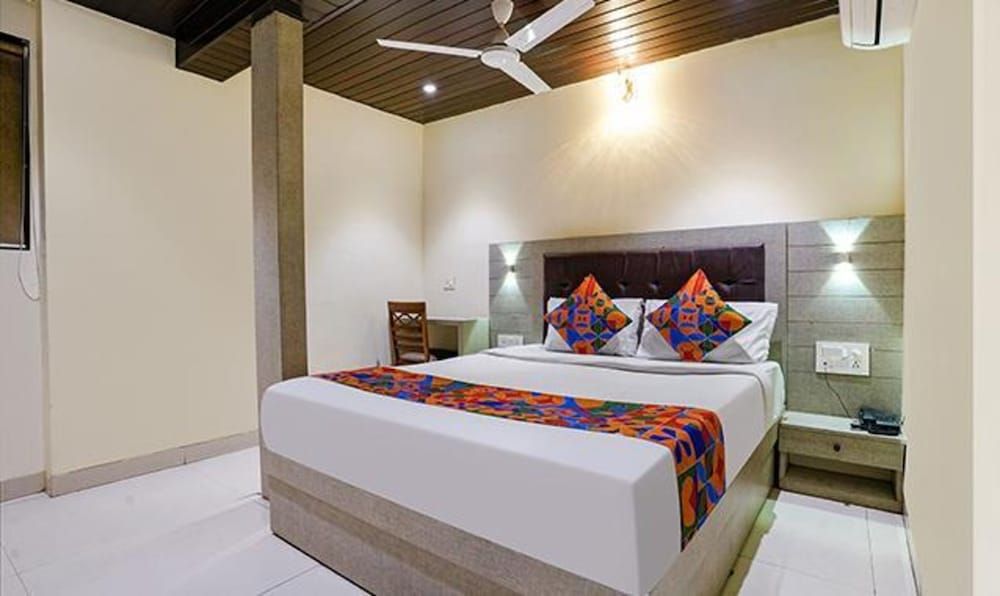 undefined FabHotel New Prince Palace 2