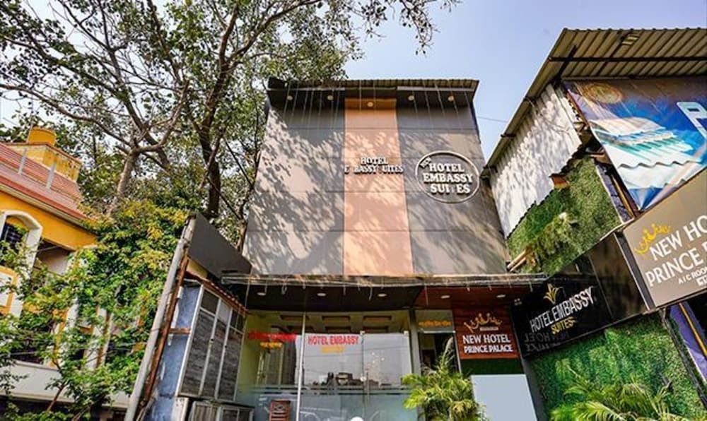 undefined FabHotel New Prince Palace 5