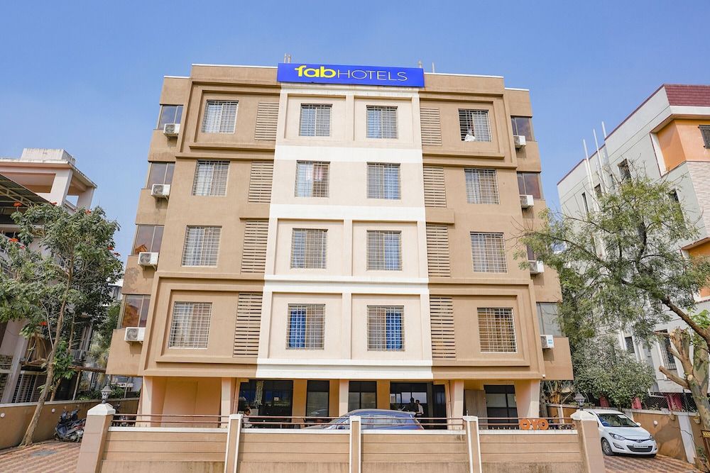 undefined FabHotel 24 Baner 4