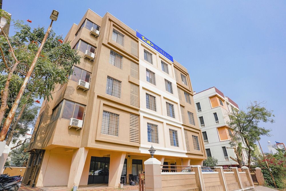 undefined FabHotel 24 Baner 3