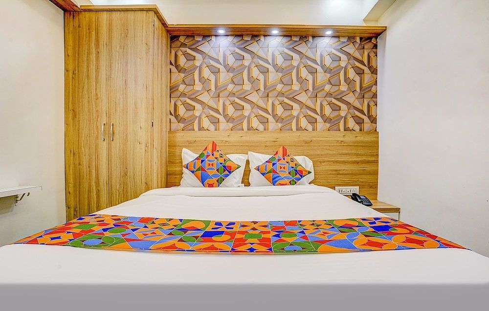 Via Galaxy Stay Deluxe Room 4