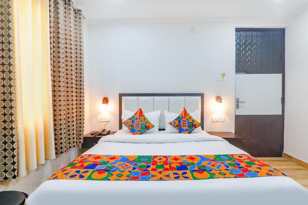 FabHotel Shyam Inn Deluxe Room 3