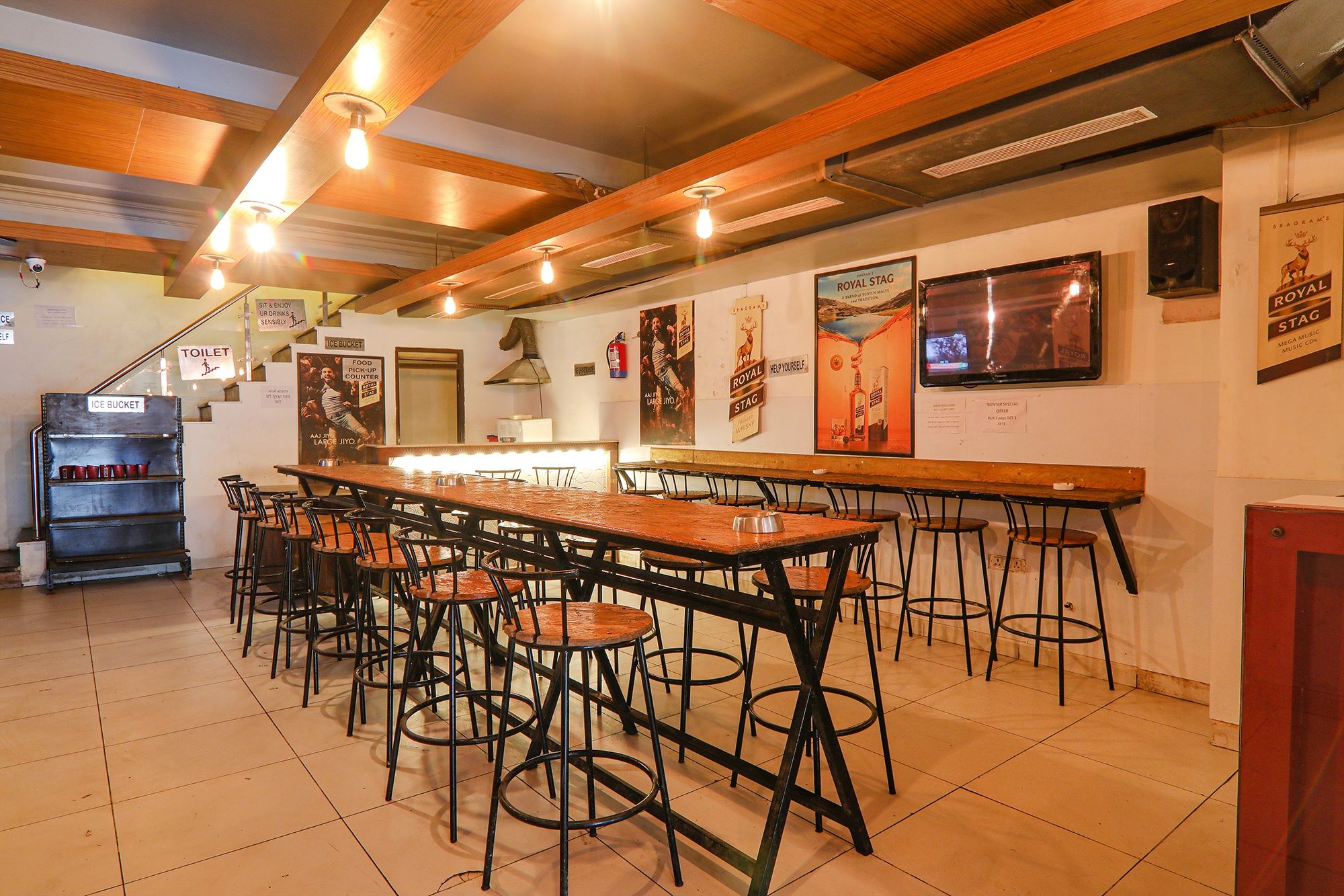 Food & Dining