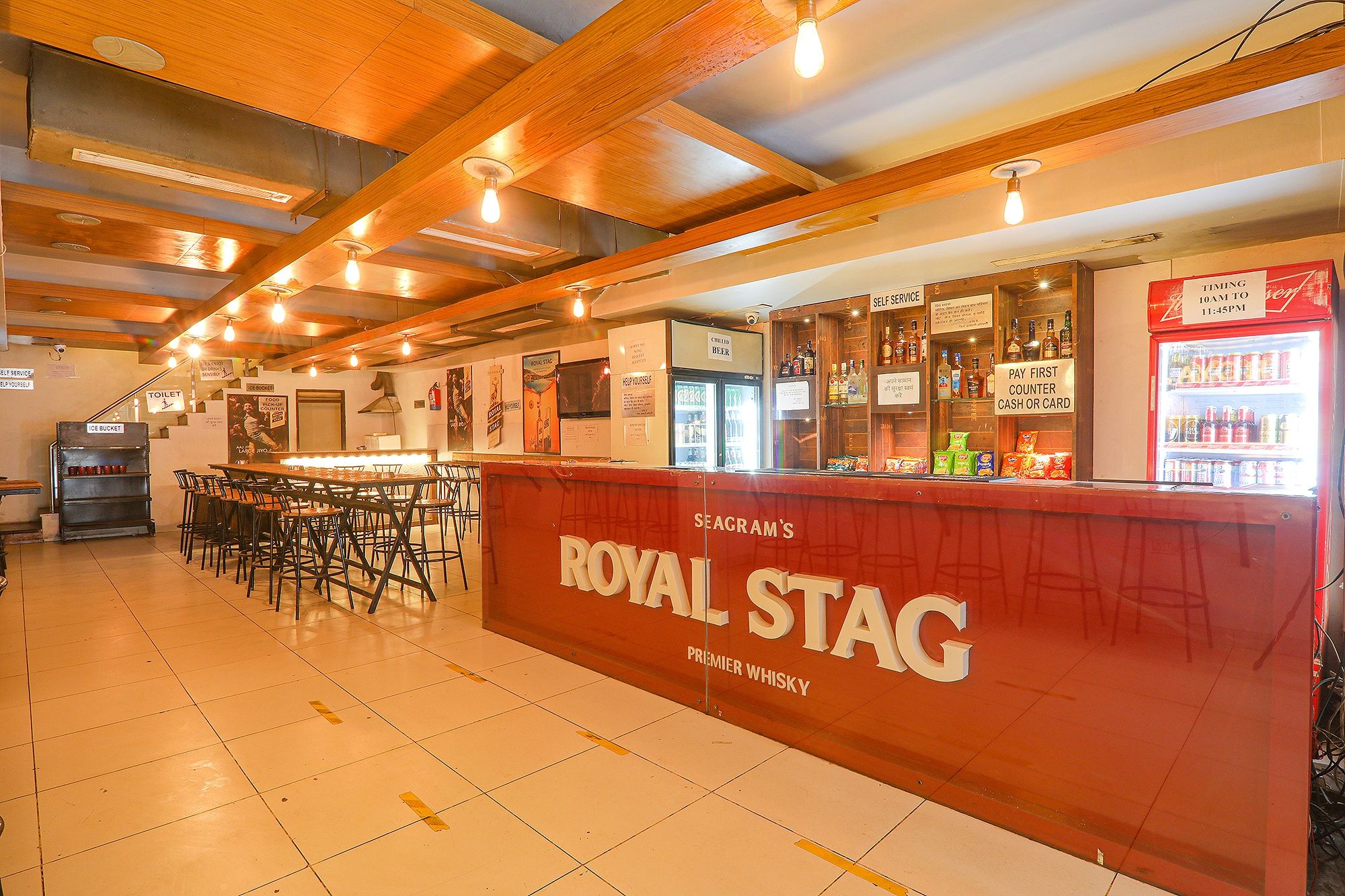 Food & Dining