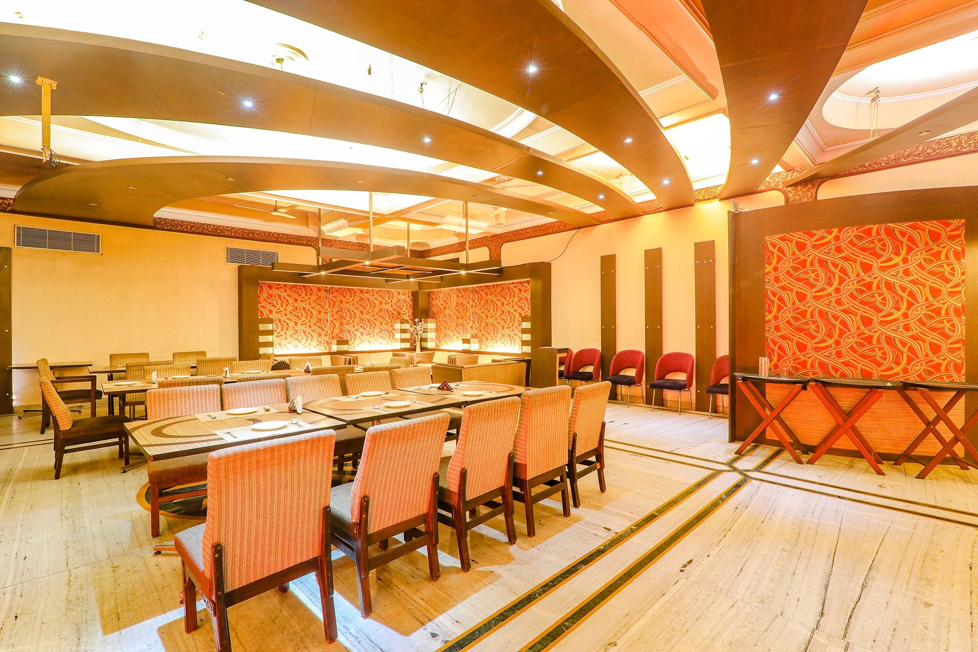Food & Dining