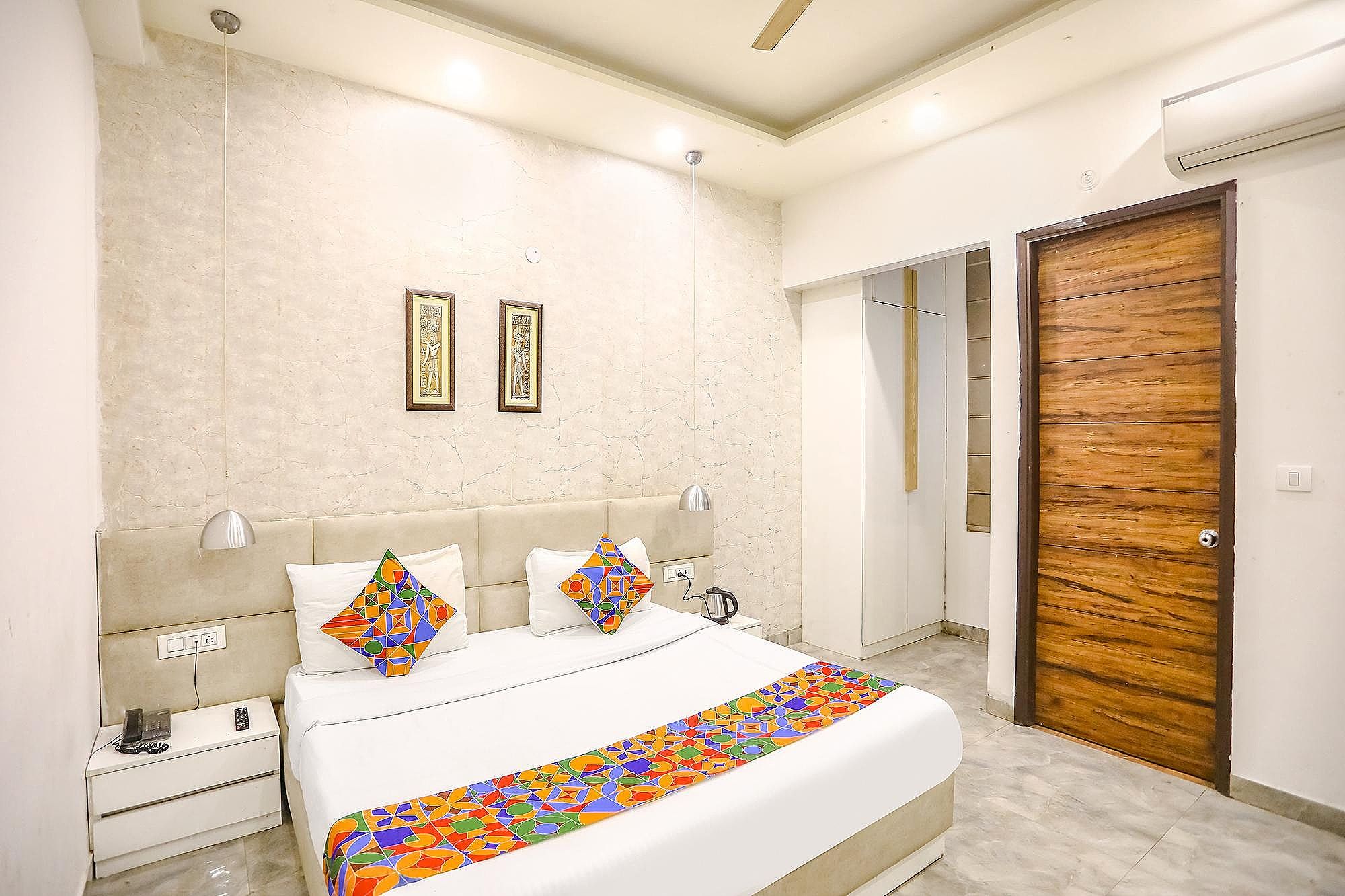 FabHotel F9 Sector 19 Deluxe Room