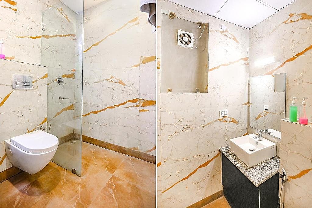 FabHotel F9 Sector 19 Deluxe Room 8