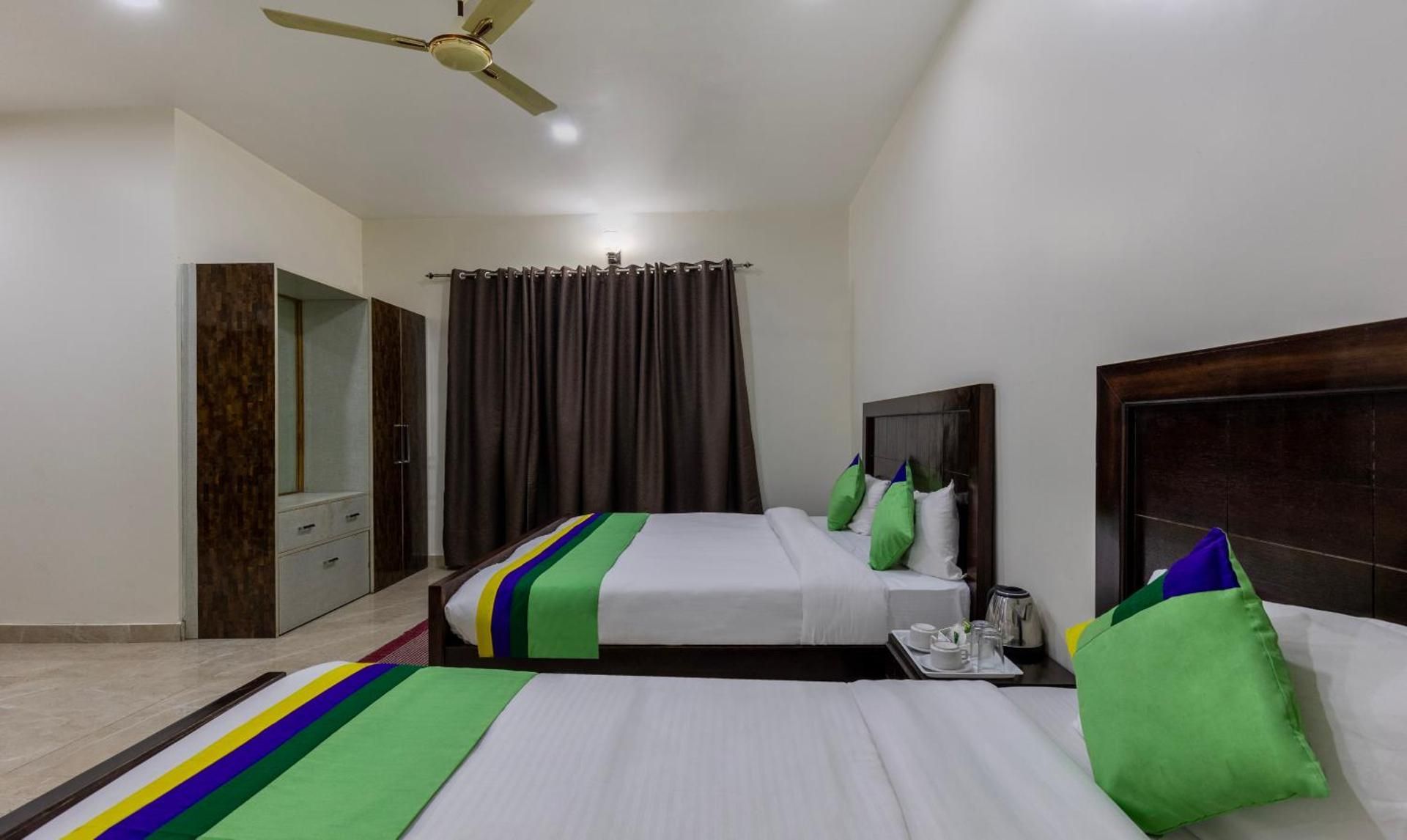Standard Room	