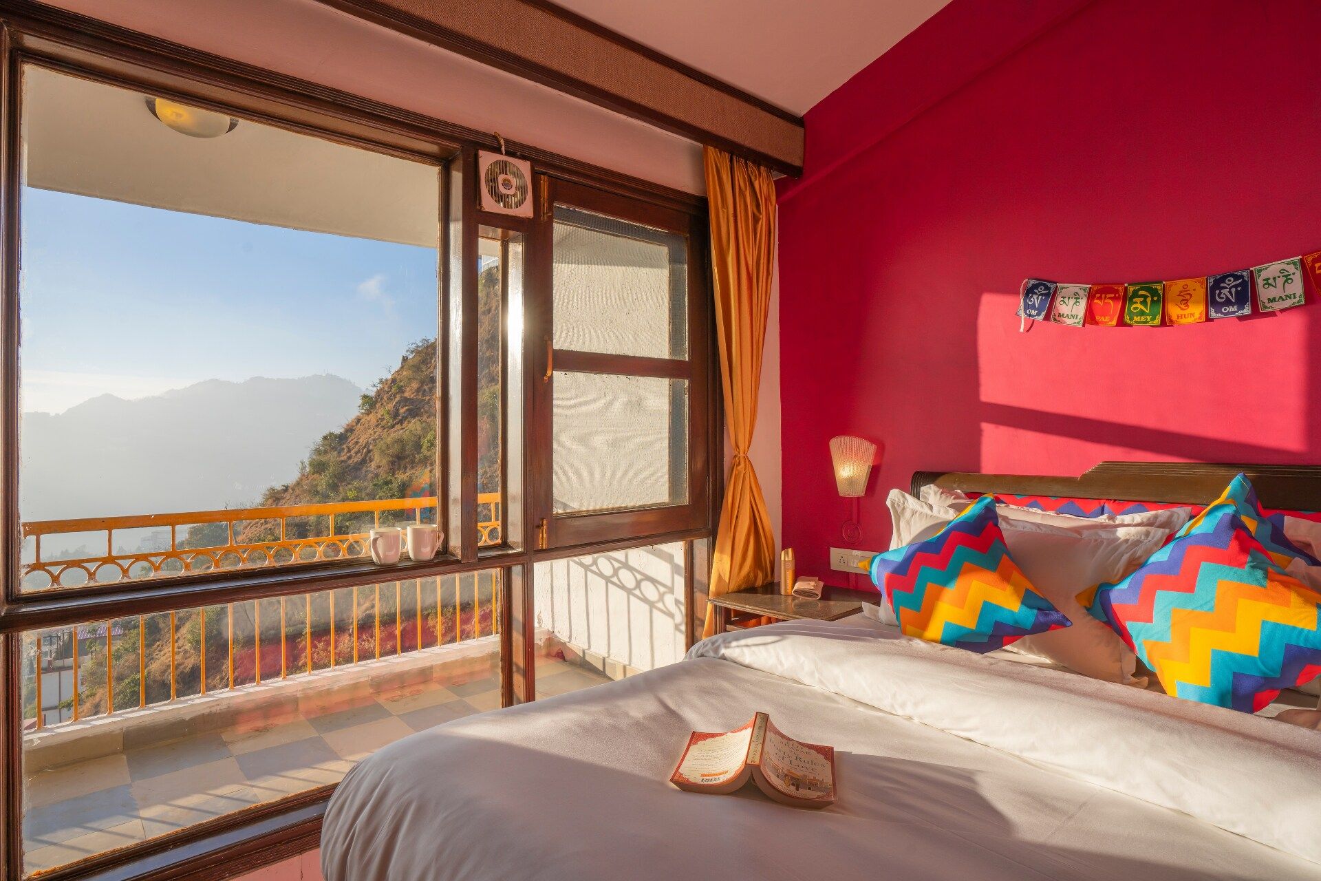 goSTOPS Mussoorie Picture Palace Deluxe Private Cottage with Ensuite Bathroom