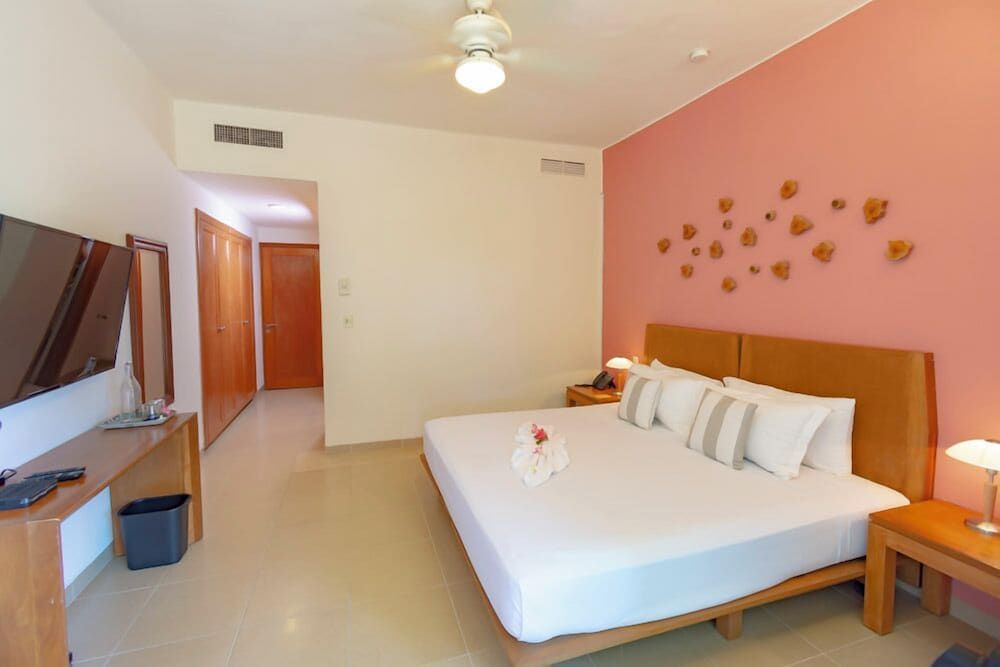 Riviera Maya Suites Basic Double Room, 1 Double Bed 5